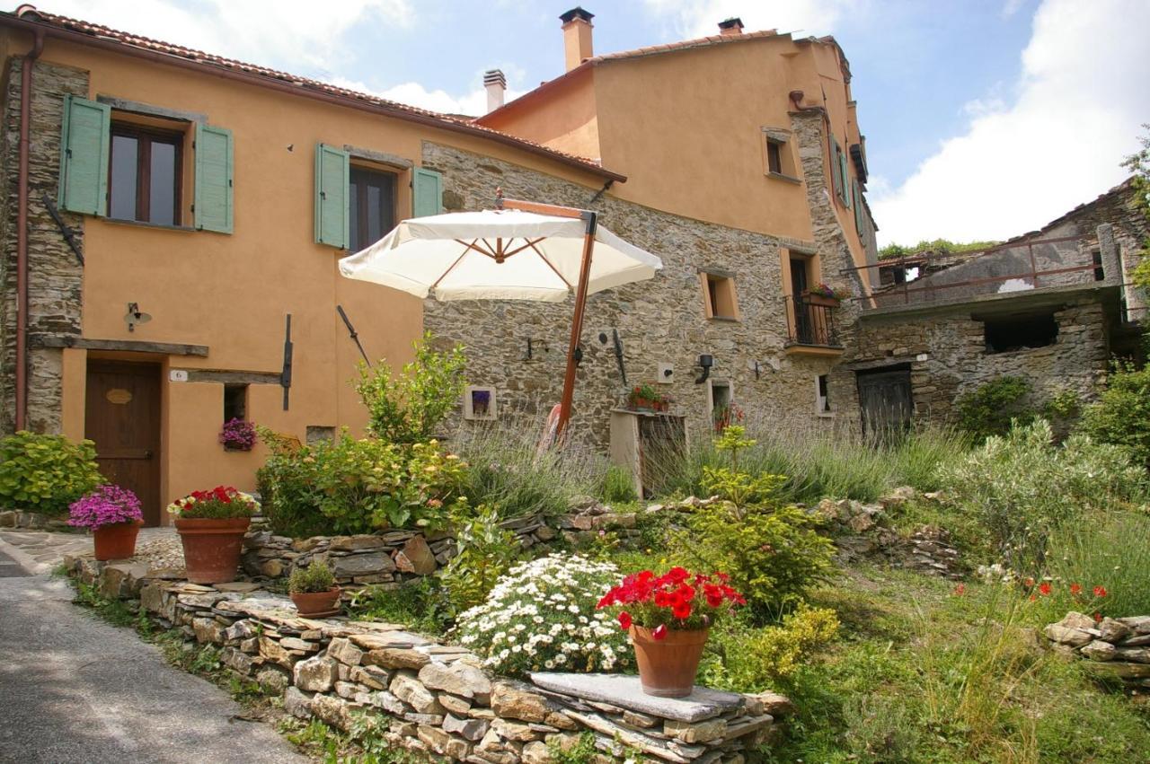 Casa Vittorina Villa Cesio Exterior photo